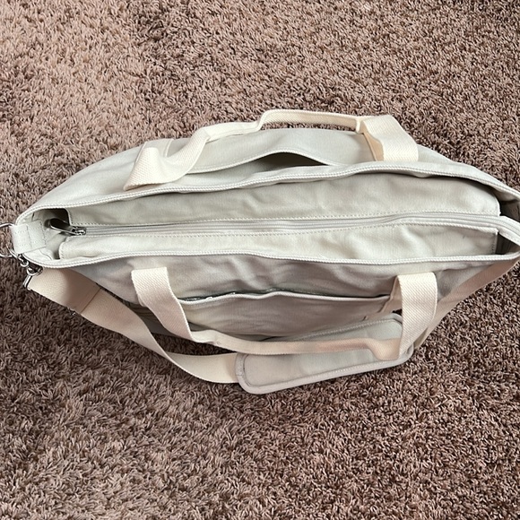 Lo & Sons Catalina Deluxe Tote - Picture 5 of 12